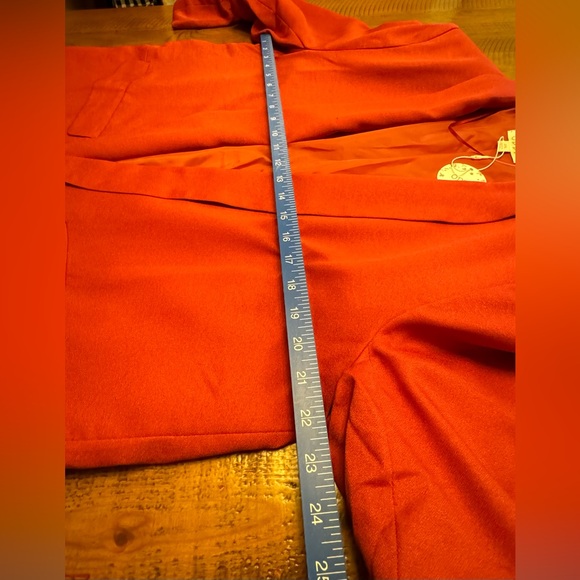 New size 2x rust blazer - Picture 6 of 7